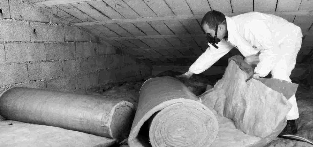 Утепление полов минеральной ватой. Пенополиуретан или минеральная вата. Базальтовый утеплитель на стене. Минераловатный утеплитель чердака. Последствия стекловаты.